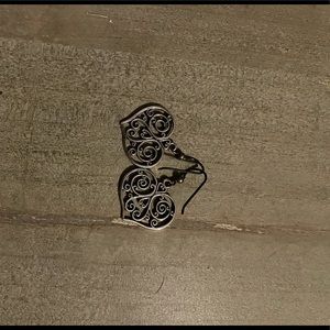 Dangle heart earings